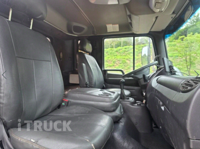 현대 메가트럭 260 단바리 카고 5톤 수동 12