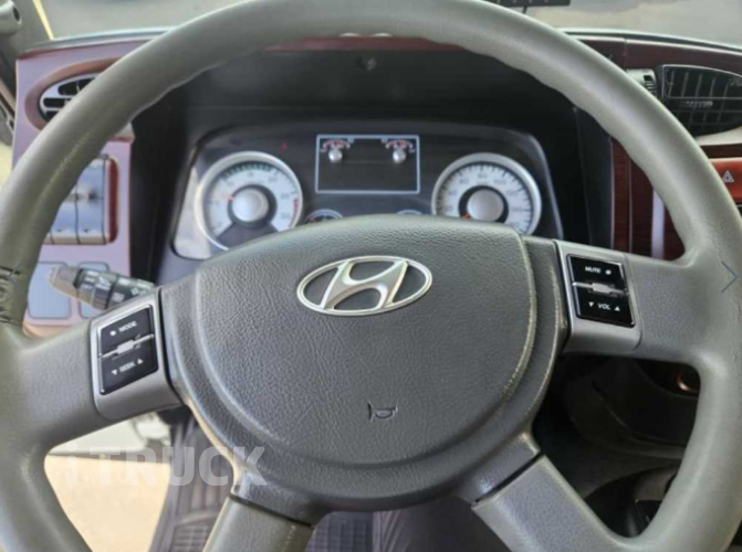 현대 메가트럭 270 단바리 카고 5톤 수동 13