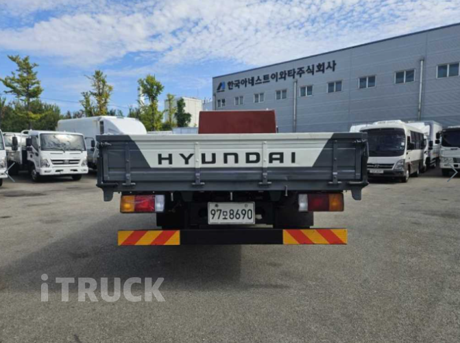 현대 메가트럭 270 단바리 카고 5톤 수동 4