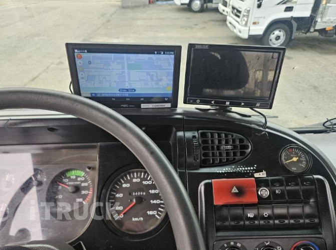 현대 메가트럭 235 단바리 카고 5톤 수동 13