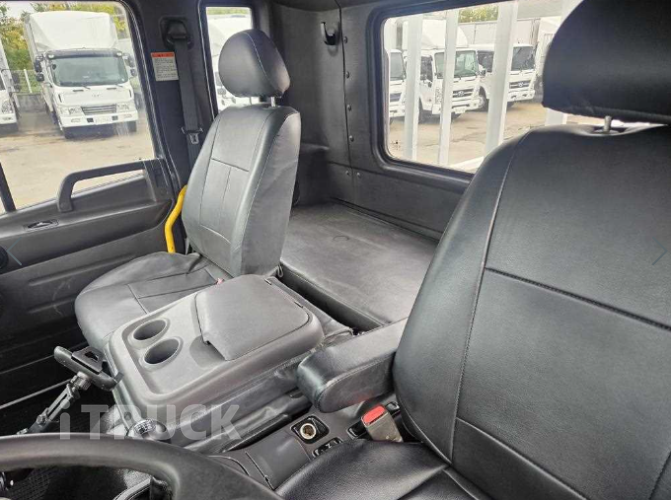 현대 메가트럭 235 단바리 카고 5톤 수동 12