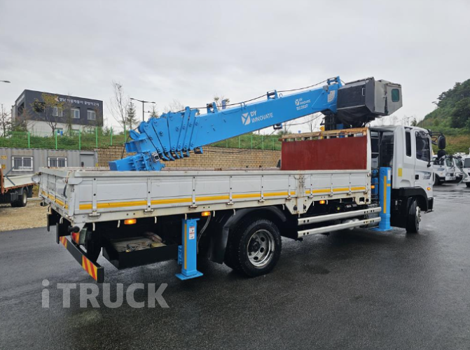 현대 카고크레인 동양 메가트럭 5톤 3