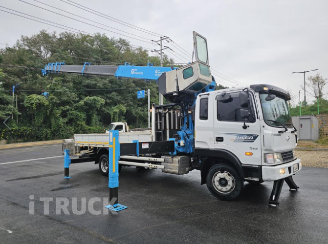 현대 카고크레인 동양 메가트럭 5톤 7