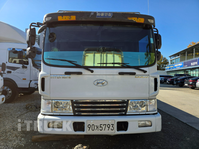 현대 메가트럭 280 앞축 카고 4.5톤 수동 4