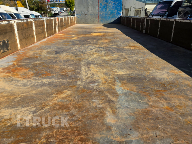 현대 메가트럭 280 앞축 카고 4.5톤 수동 8