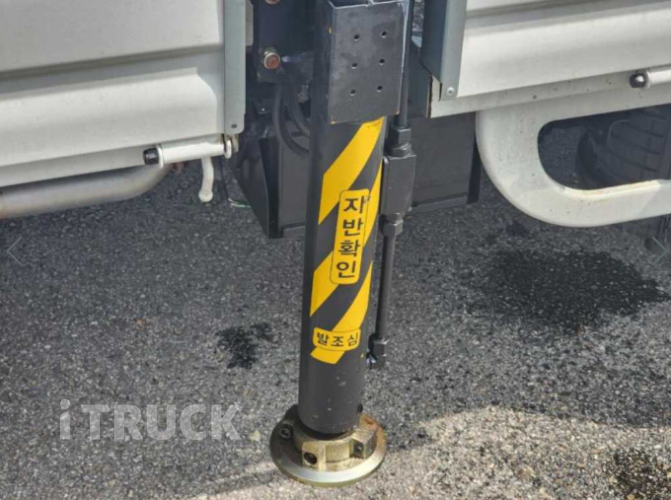 기아 카고크레인 동해기계항공 봉고3 1.2톤 7