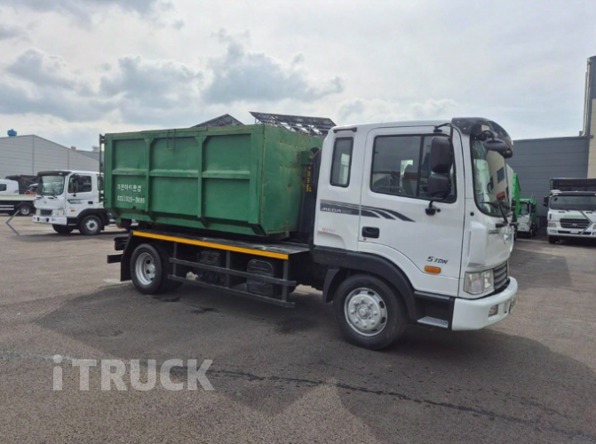 현대 메가트럭 암롤 250 5톤 수동 단바리 4