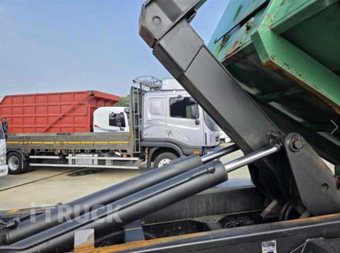 현대 메가트럭 암롤 260 5톤 수동 단바리 12