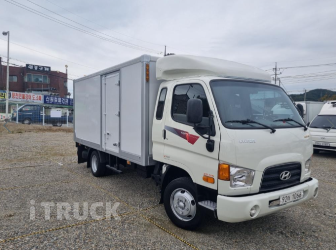 현대 이마이티 2.5톤 표준탑 슈퍼캡 1