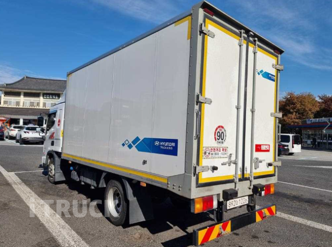 현대 올뉴마이티 2.5톤 냉동탑 4