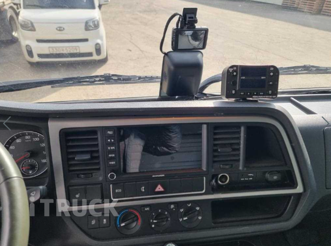 현대 올뉴마이티 2.5톤 냉동탑 11