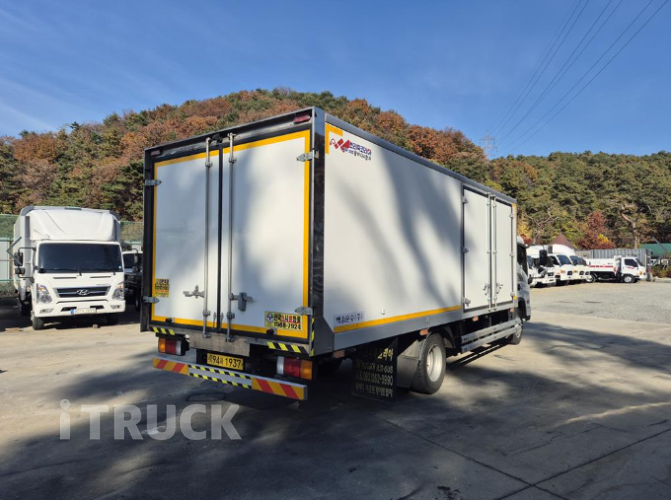 현대 올뉴마이티 3.5톤 광폭 표준탑 슈퍼캡 4