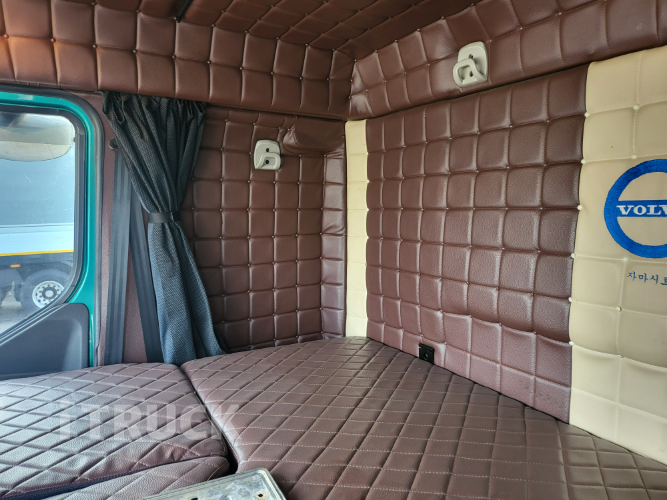 볼보 FE 350 후축 윙바디 9.5톤 오토 13