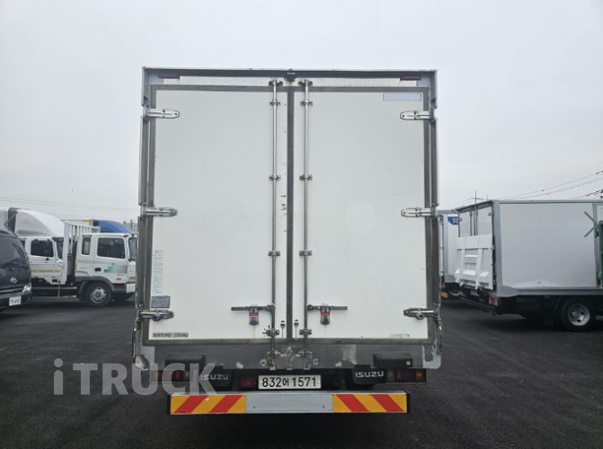 이스즈 엘프 3.5톤 광폭 냉동탑 5