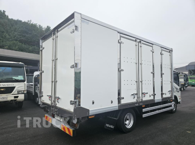 이스즈 엘프 3.5톤 광폭 냉동탑 3