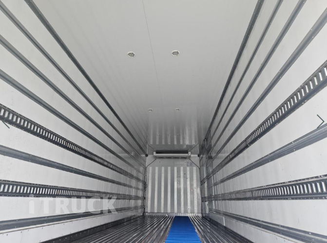 현대 메가트럭 와이드캡 300 후축 냉동탑 5톤 수동 4