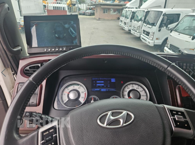 현대 메가트럭 와이드캡 300 후축 냉동탑 5톤 수동 8