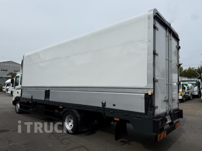 현대 메가트럭 250 단바리 윙바디 5톤 수동 3