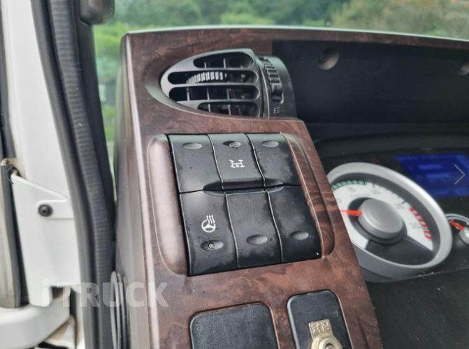 현대 메가트럭 280 단바리 윙바디 5톤 오토 17