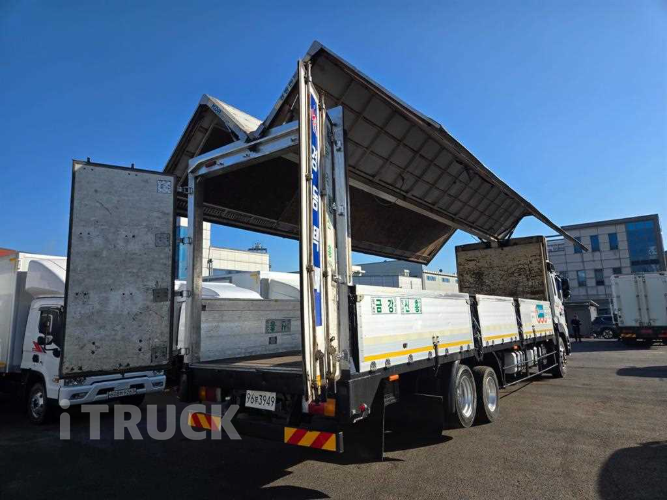 현대 메가트럭 와이드캡 280 단바리 윙바디 4.5톤 수동 3