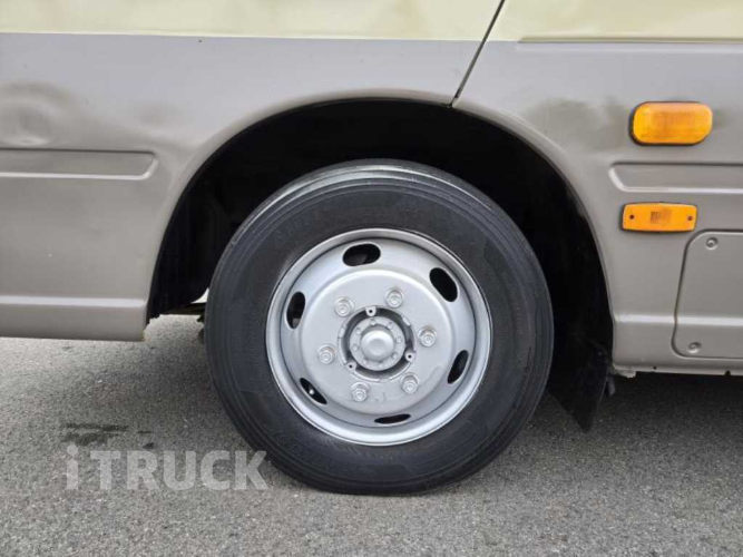 현대 버스 25인승 15