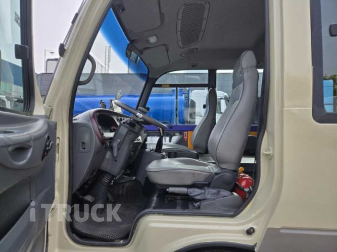 현대 버스 25인승 10