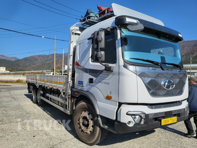 현대 파비스 325 앞축 카고 9.4톤 오토 8