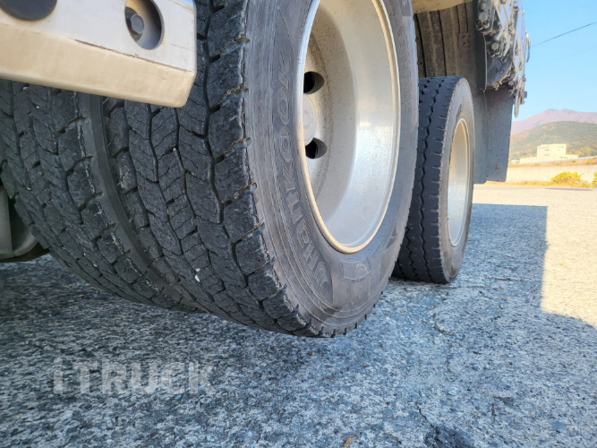 현대 파비스 325 앞축 카고 9.4톤 오토 16