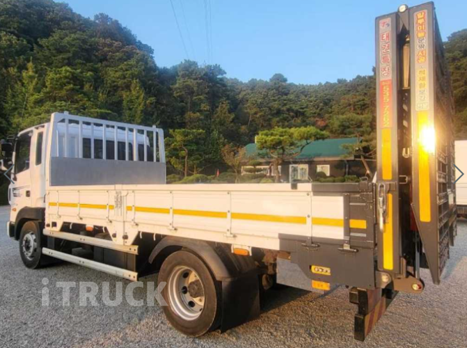 현대 어부바카 메가트럭 5톤 4