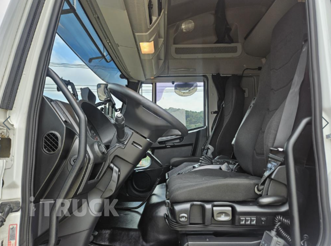 이베코 유로카고 320 후축 윙바디 8.5톤 오토 7