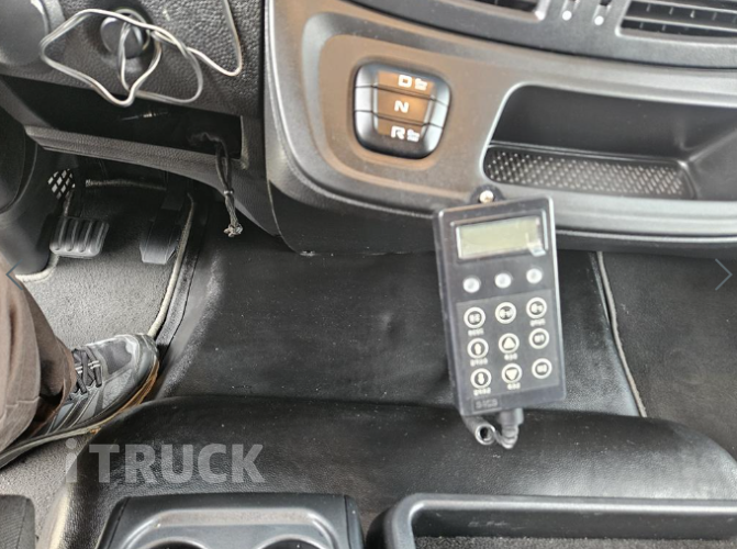 이베코 유로카고 320 후축 윙바디 8.5톤 오토 11