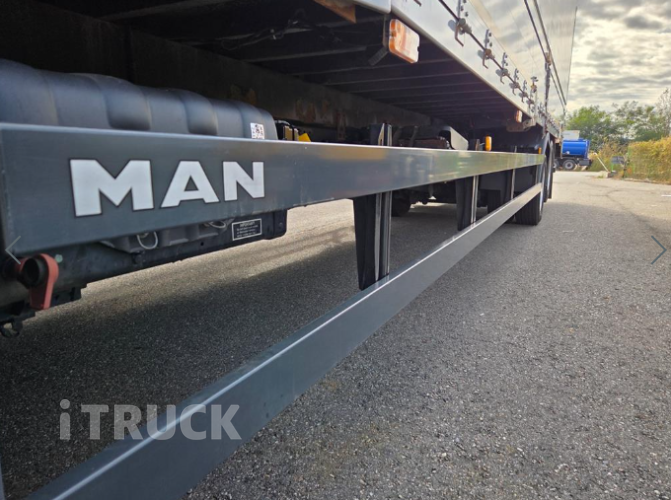 만 TGM 320 후축 윙바디 12.5톤 오토 8