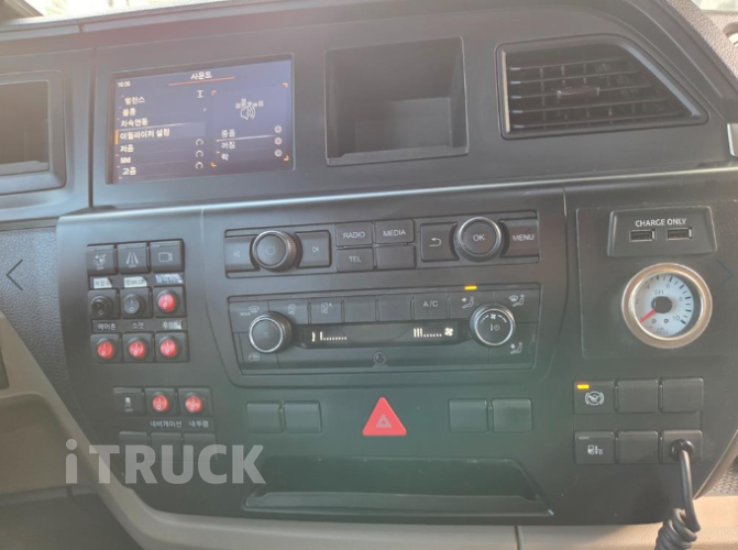 만 TGM 320 후축 윙바디 12.5톤 오토 13