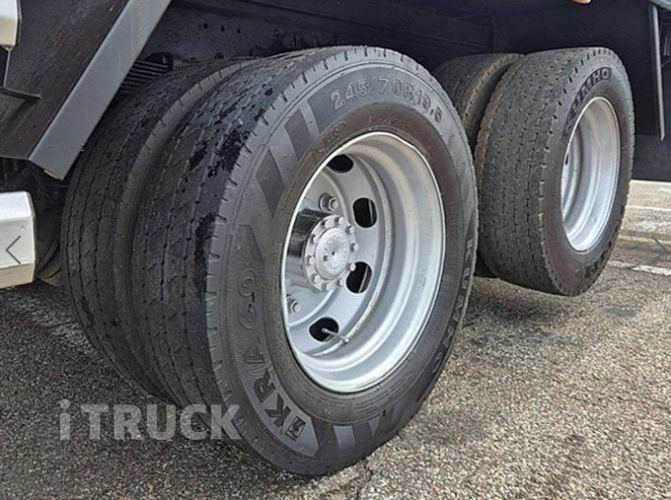 현대 메가트럭 와이드캡 300 후축 윙바디 5톤 수동 8