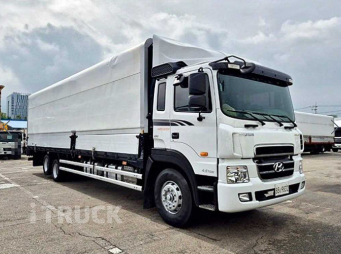 현대 메가트럭 와이드캡 300 후축 윙바디 5톤 수동 1