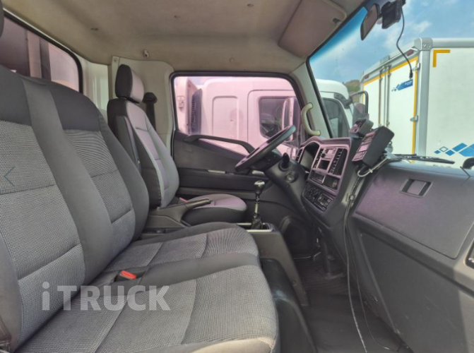 현대 올뉴마이티 2.5톤 냉동탑 11