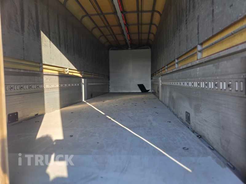 현대 메가트럭 280 후축 윙바디 4.5톤 수동 8