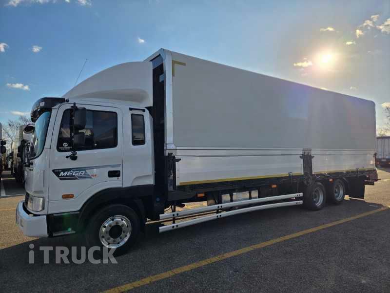 현대 메가트럭 280 후축 윙바디 4.5톤 수동 3