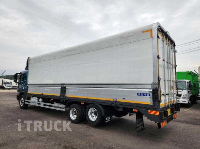 타타대우 프리마 320 후축 윙바디 5톤 오토 8