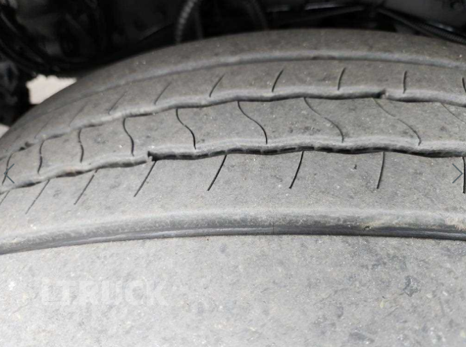 타타대우 프리마 320 후축 윙바디 5톤 오토 19