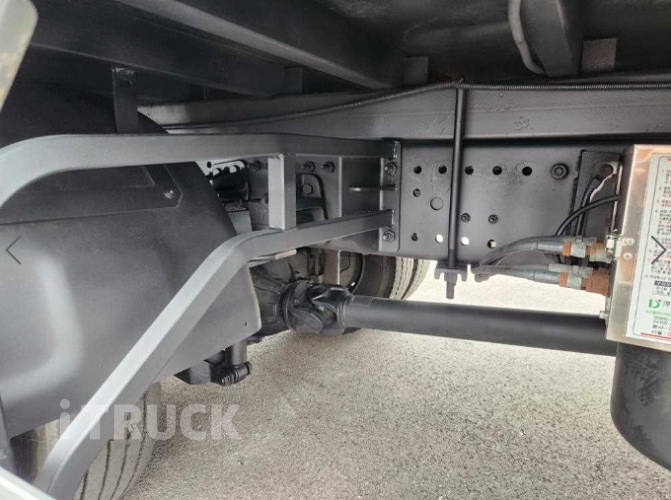 타타대우 프리마 320 후축 윙바디 5톤 오토 13