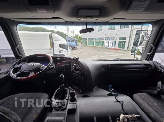 현대 메가트럭 와이드캡 260 단바리 윙바디 5톤 수동 11