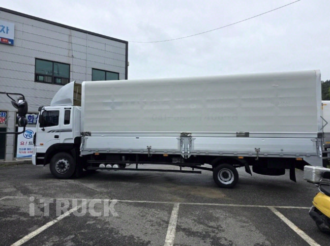 현대 메가트럭 와이드캡 260 단바리 윙바디 5톤 수동 5