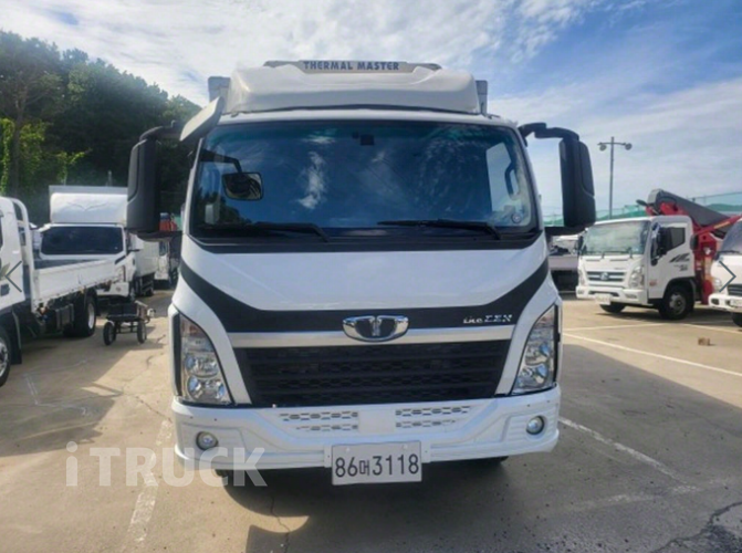 타타대우 더쎈 3.5톤 광폭 냉동탑 3