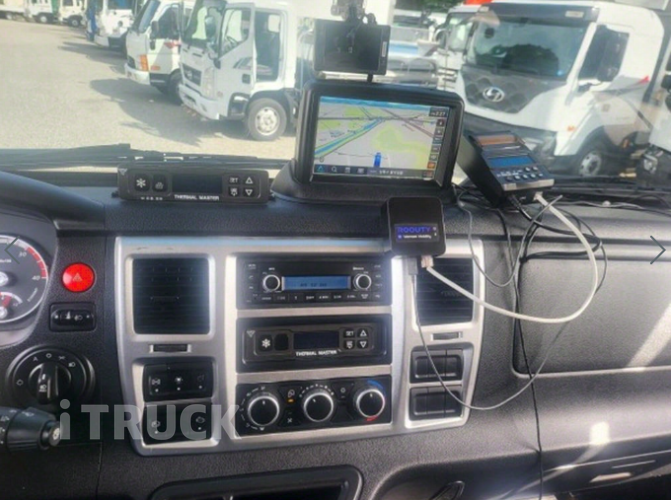 타타대우 더쎈 3.5톤 광폭 냉동탑 11