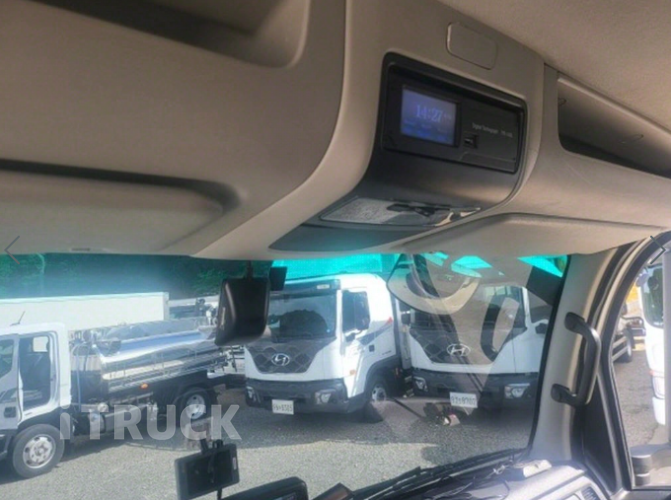 타타대우 더쎈 3.5톤 광폭 냉동탑 9