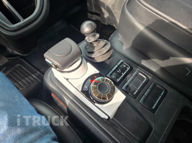 타타대우 더쎈 3.5톤 광폭 냉동탑 11