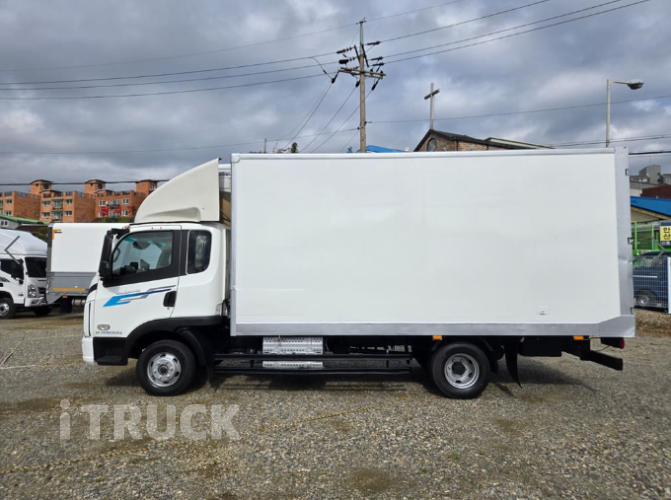 타타대우 더쎈 3.5톤 광폭 냉동탑 4