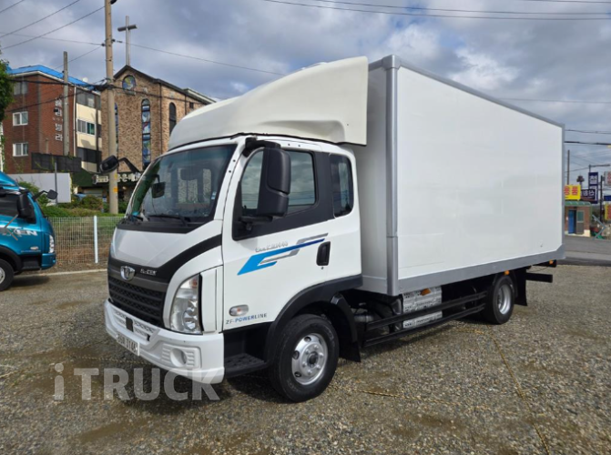 타타대우 더쎈 3.5톤 광폭 냉동탑 2