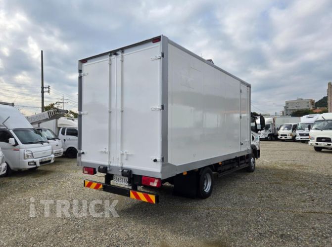 타타대우 더쎈 3.5톤 광폭 냉동탑 5